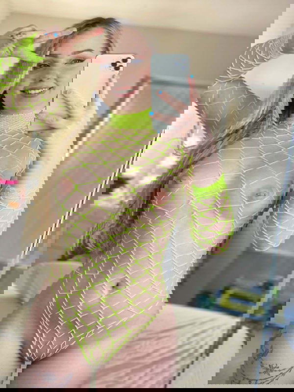 xx355, 20 years old from Bolivia