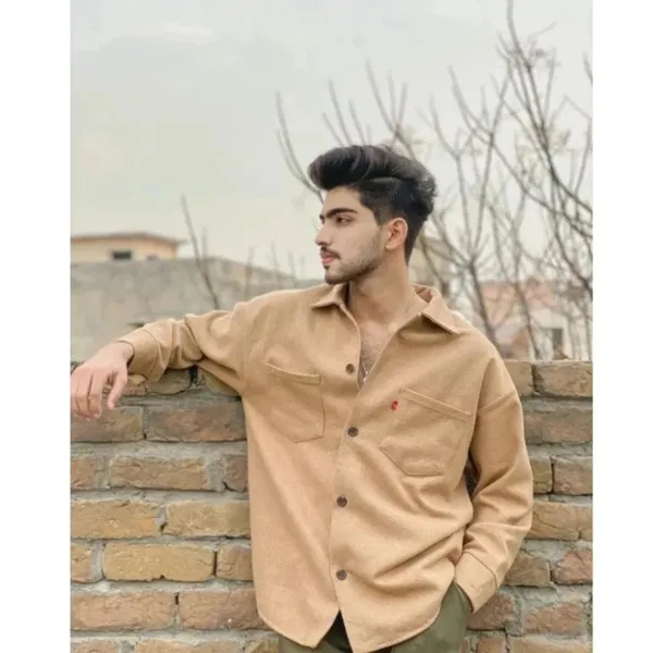 daniz, 21 years old from Pakistan