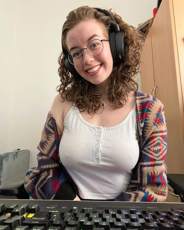 Laneybacon_official's Cover Photo