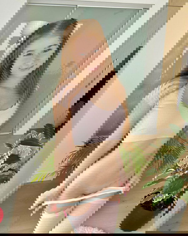 Penelope1054, 20 years old from Belgium