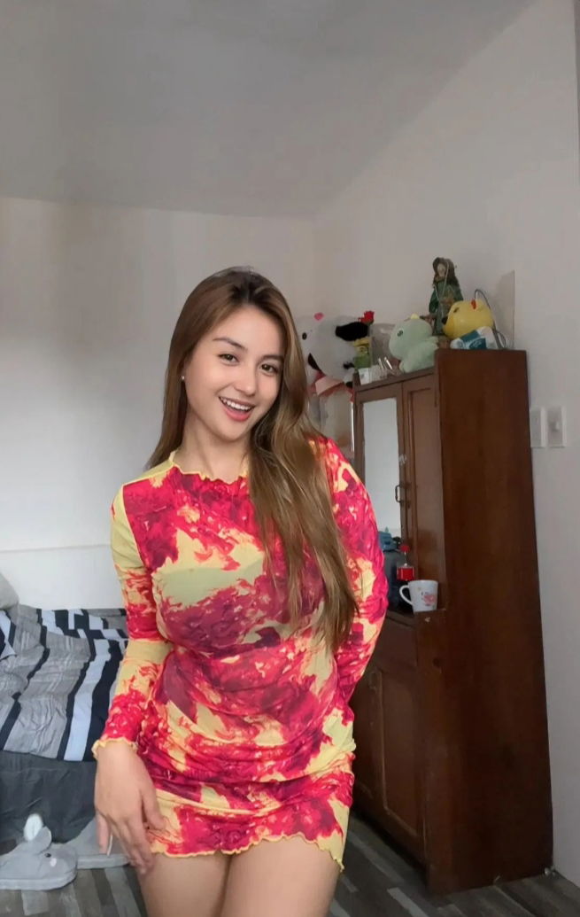 qitolyzy's Profile Photo