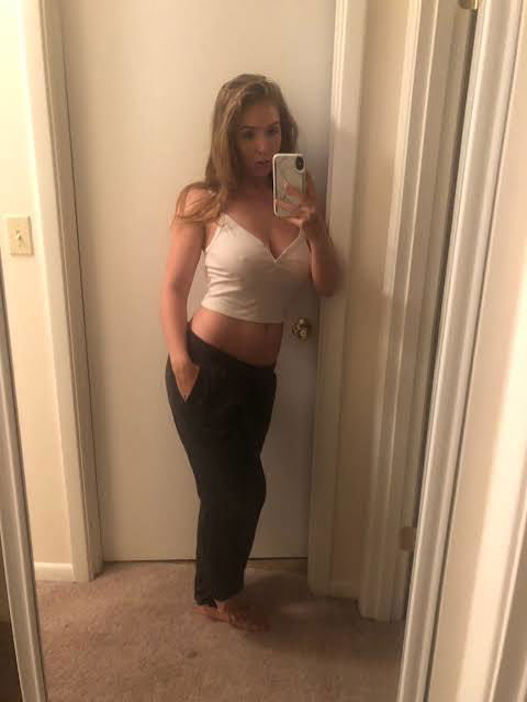 Glenda, 28 years old from United States