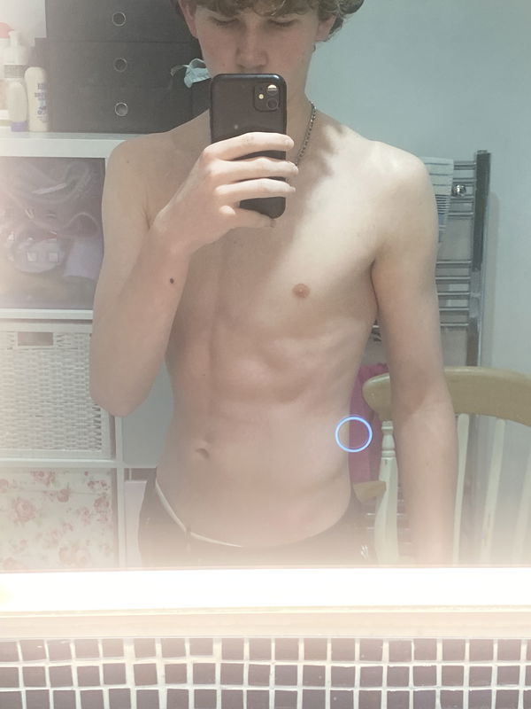 Bigcarrot, 18 years old from United Kingdom