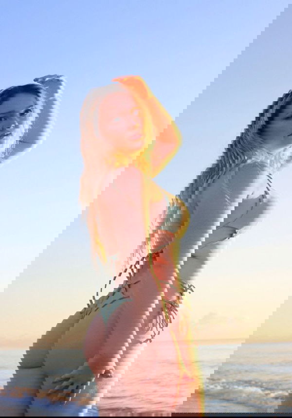 fiwaluru, 23 years old from United States