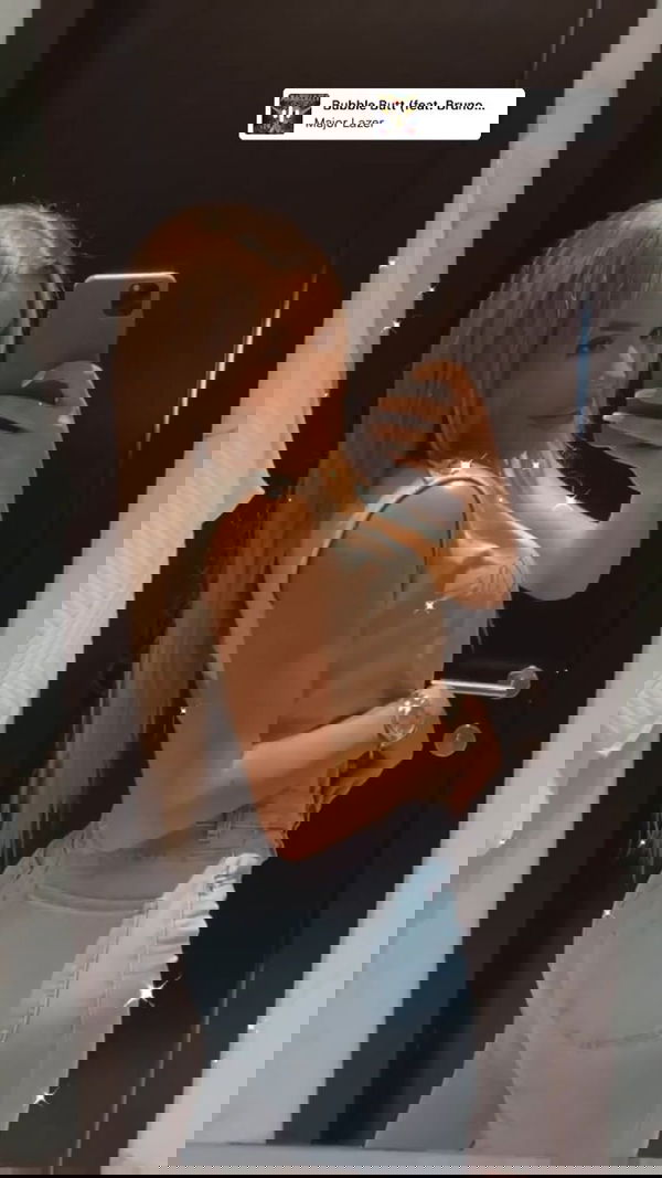 melok, 29 years old from United States