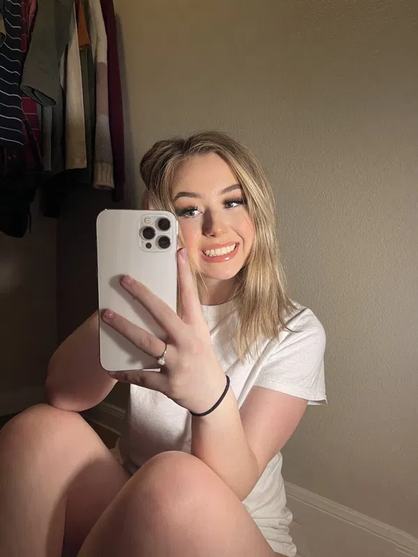 Sofia2166, 21 years old from Czech Republic