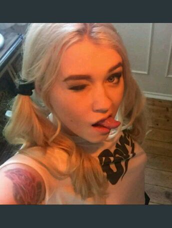 EmmaE12, 20 years old from United States