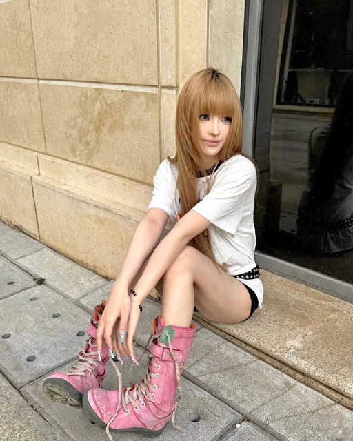 wisido8832, 21 years old from United Kingdom