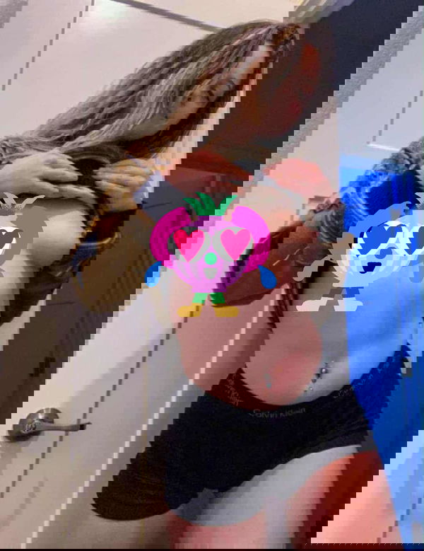 emilyqueen939, 19 years old from United States