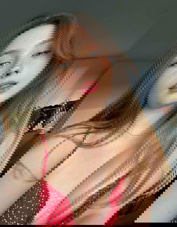 Alexja25666666, 19 years old from United Kingdom