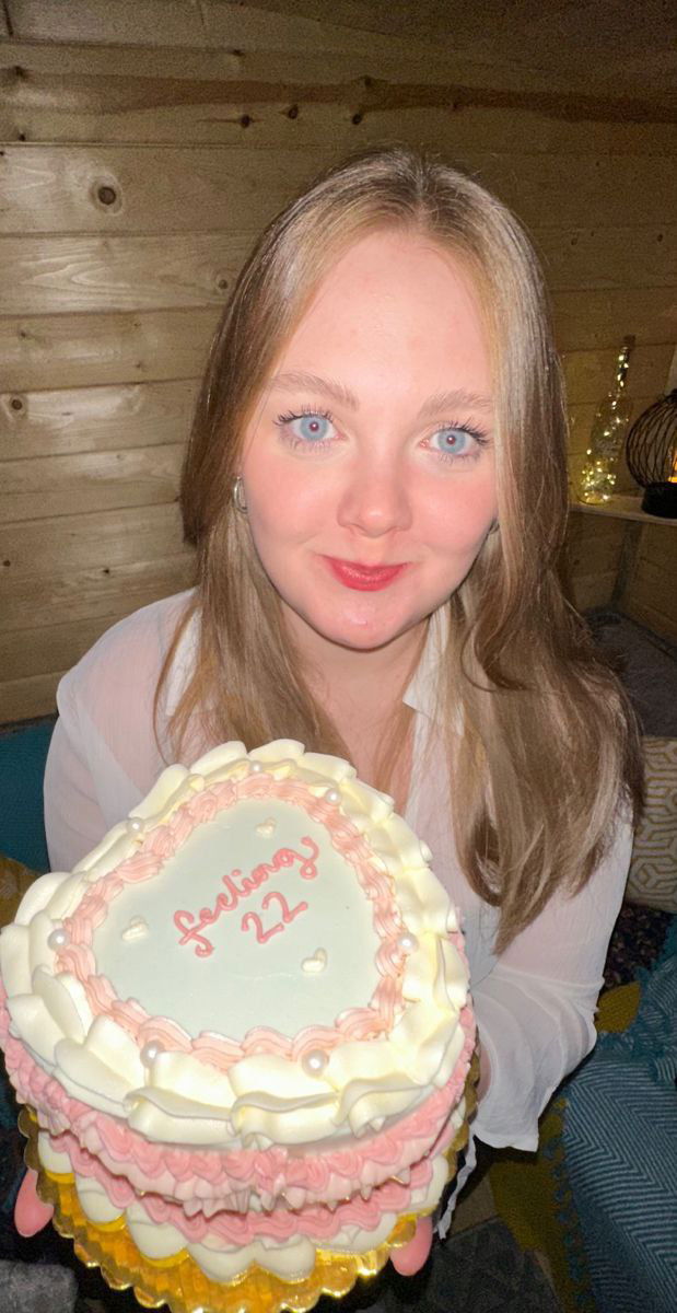 Nicole24898, 24 years old from Canada