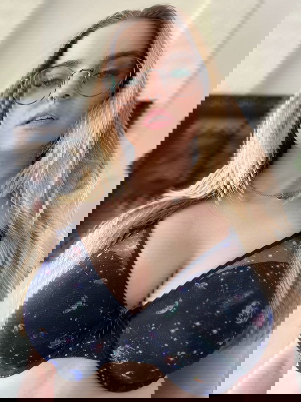 upqtljtr, 22 years old from United States