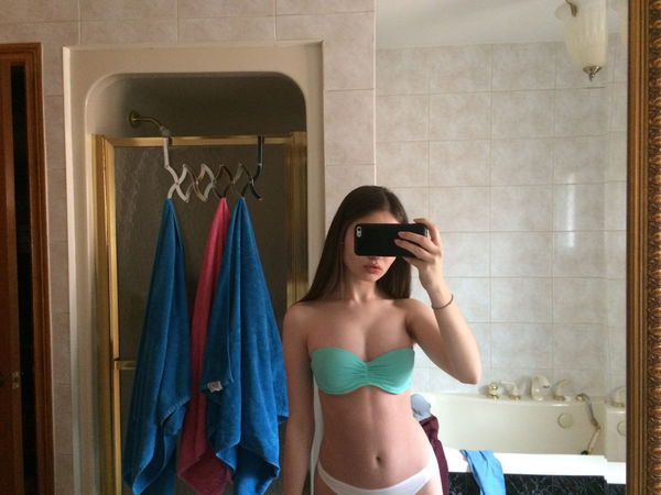 xahata2474, 19 years old from United States