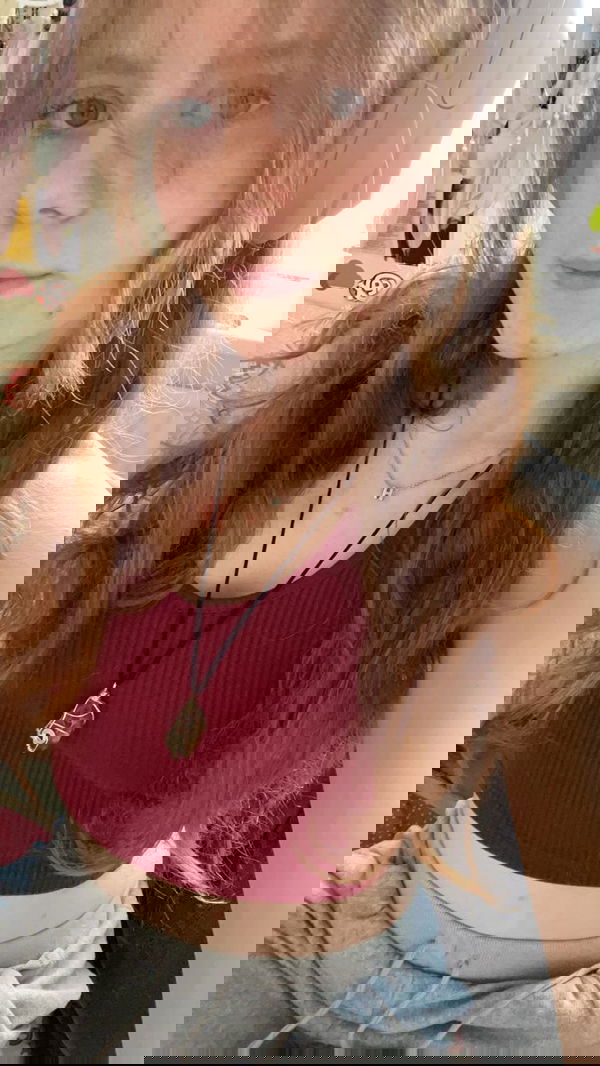 Lillian225, 22 years old from United States