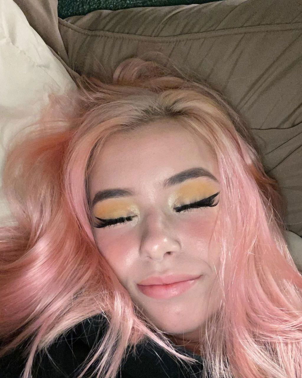 Jolie21245's Profile Photo