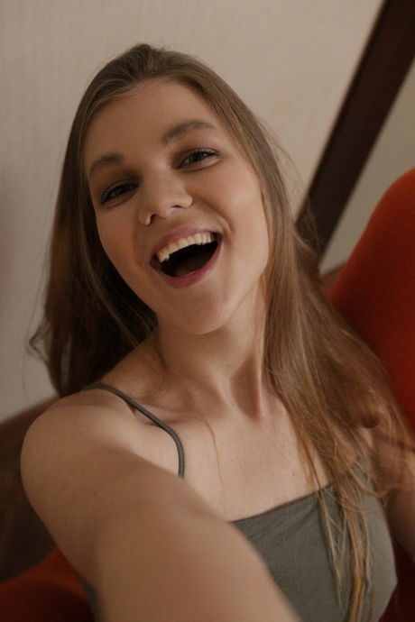 sanomo5607, 25 years old from Canada