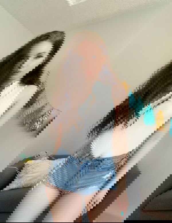 kvoqknk, 18 years old from United States