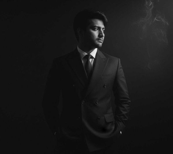 fznntq, 20 years old from Pakistan