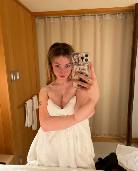biuni, 22 years old from Croatia