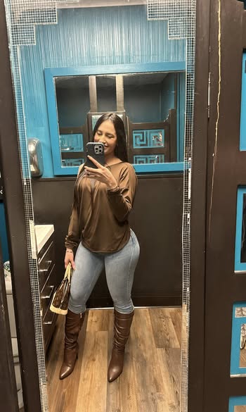 felecad921, 22 years old from Uruguay