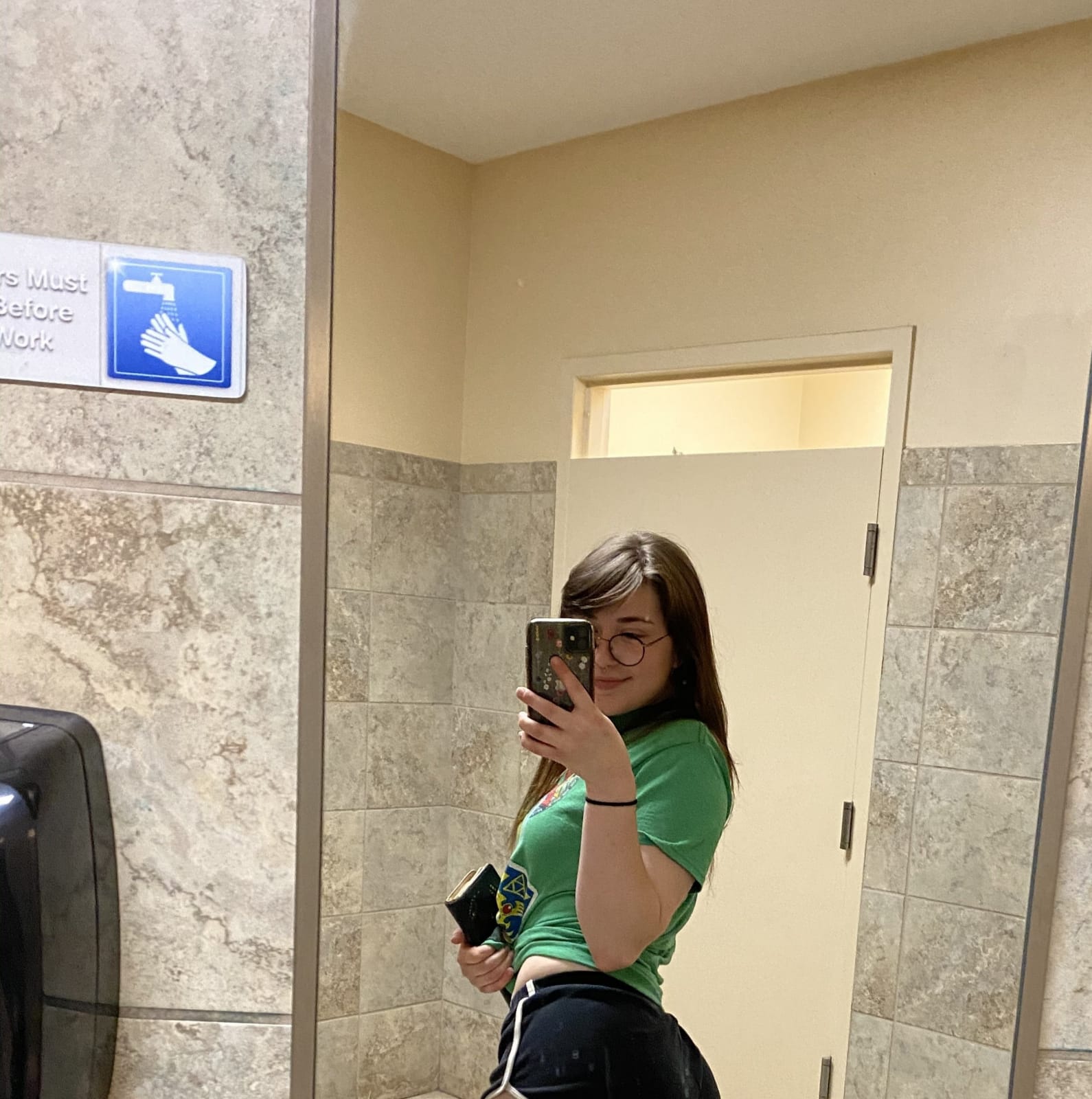 Eva__7555, 21 years old from Australia