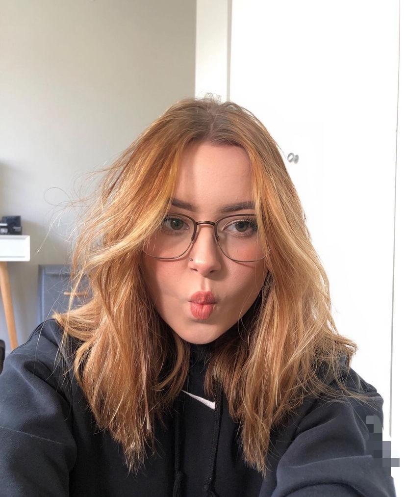 doublechloe579, 28 years old from United States