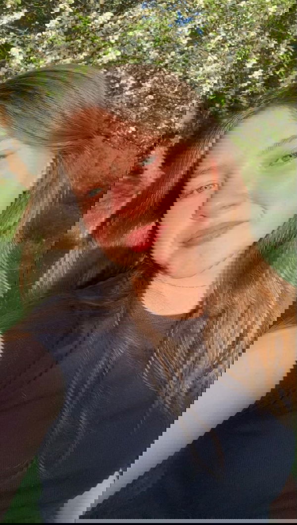 Belen22, 22 years old from Belgium