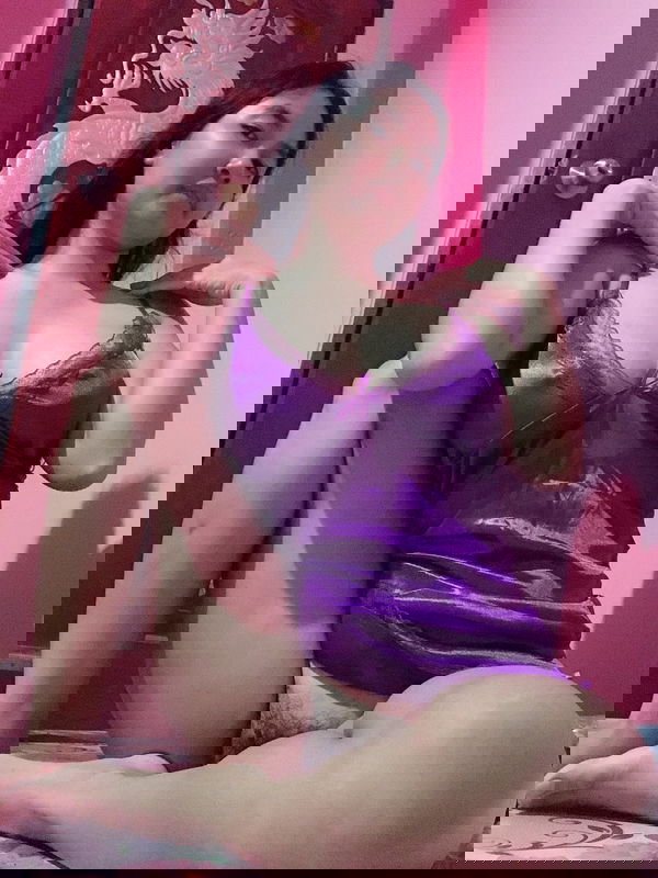 ion57, 22 years old from United States