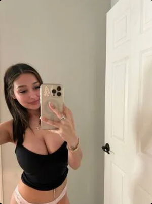 xufzxmv's Profile Photo