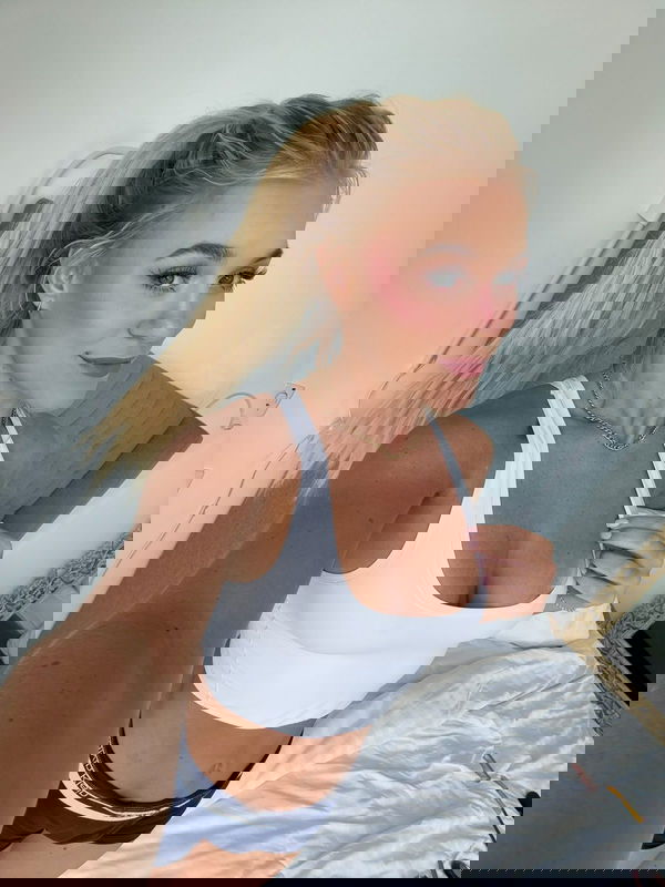 kellyphillipscarlini, 28 years old from United States