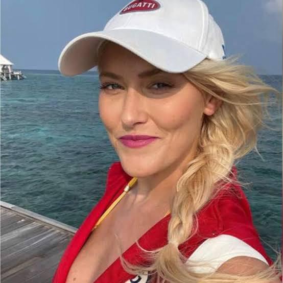 billionairesevankate764011, 50 years old from United States