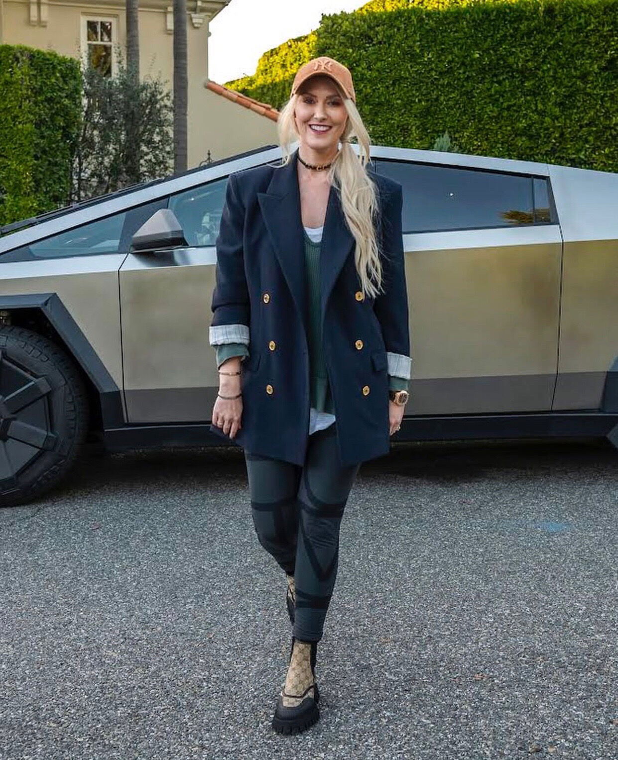 Billionaireevankate0000's Cover Photo