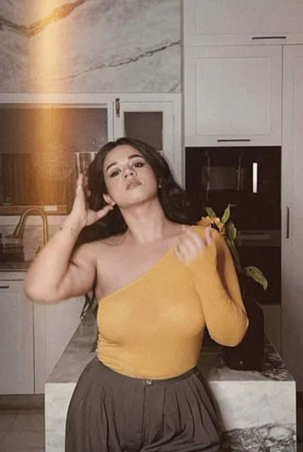 aibwra, 22 years old from United States