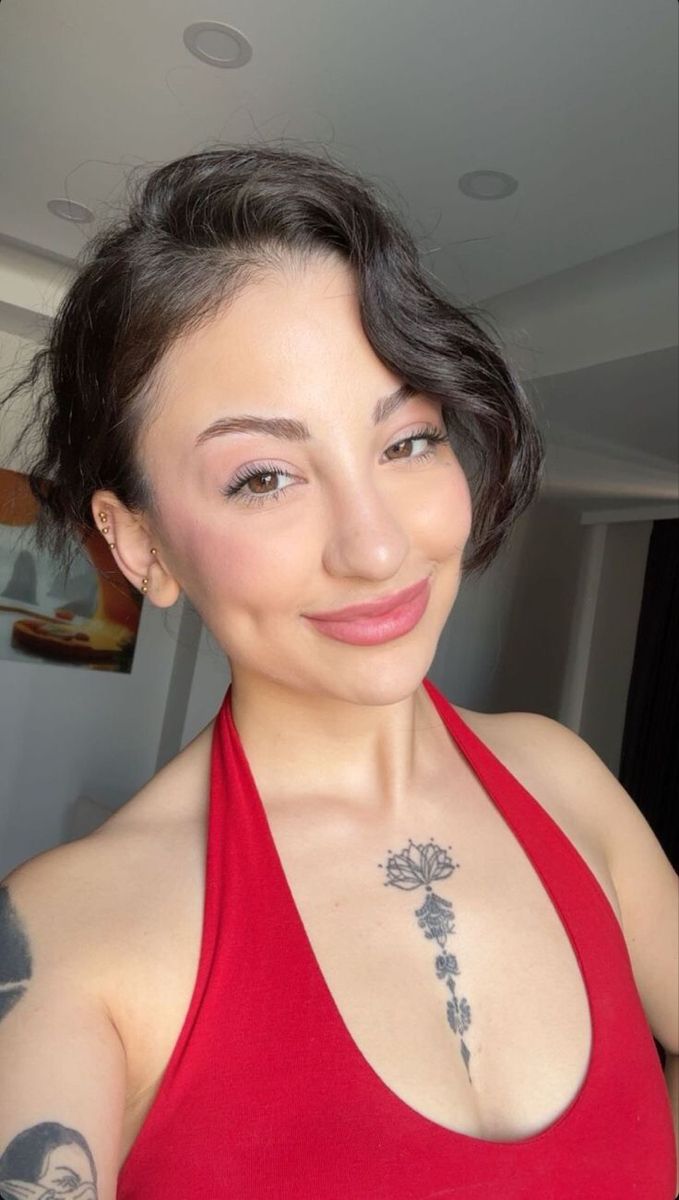 sexyskylar10's Cover Photo