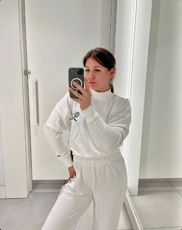 pecilev, 24 years old from Canada