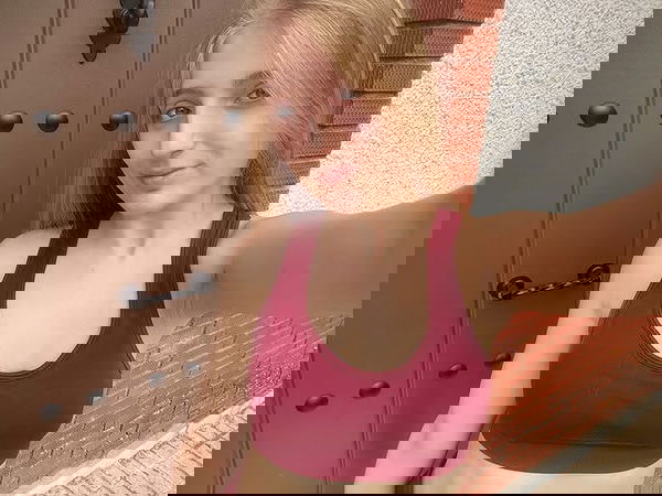 wifori7261, 19 years old from United Kingdom