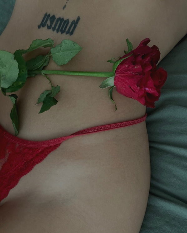 Josie421, 20 years old from France