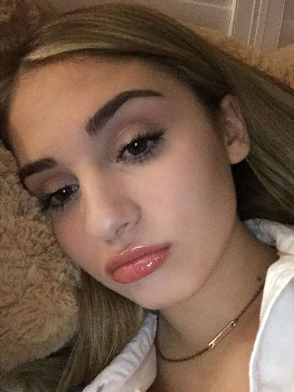 Olivia946, 22 years old from United States