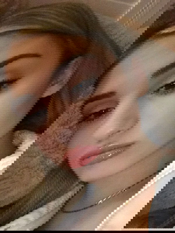 Olivia946, 22 years old from United States