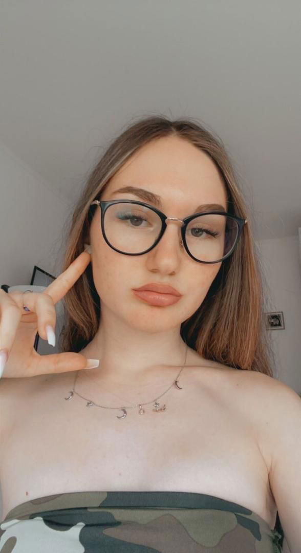 Coley3322, 20 years old from United Kingdom