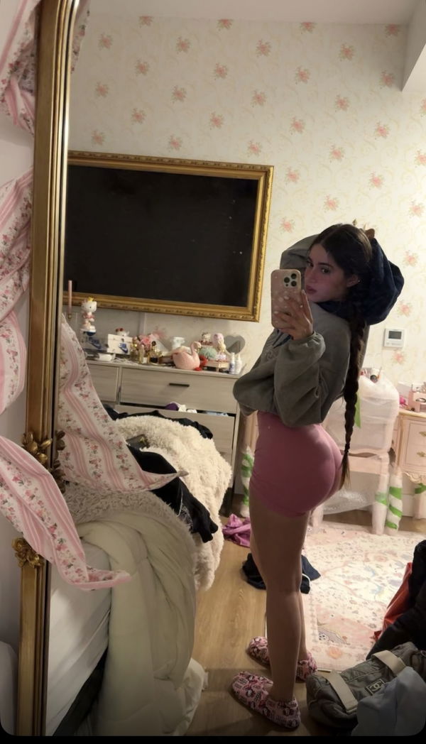 Alexbaby73862990, 25 years old from United States