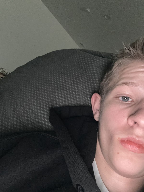 chad124537, 19 years old from United States