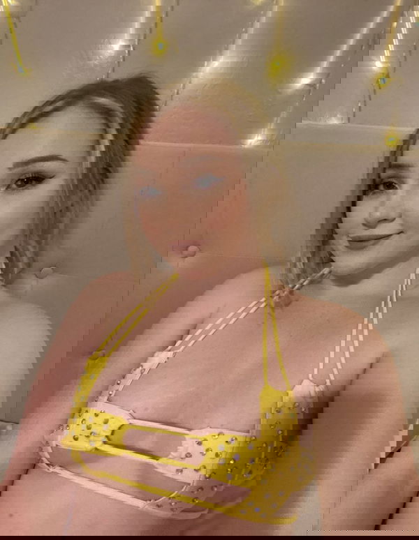 riyarob389, 22 years old from United States