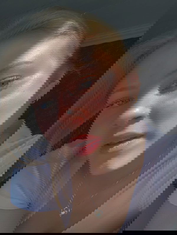 Rose20148, 20 years old from United Kingdom