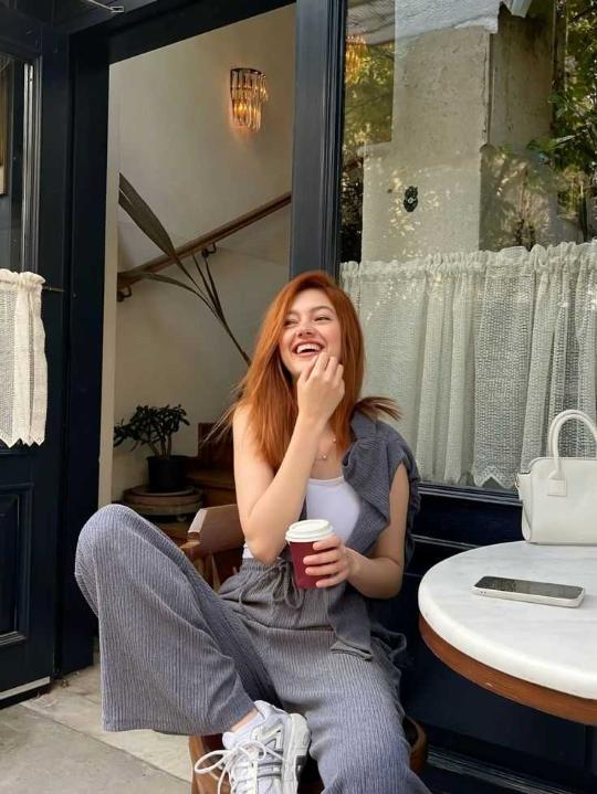 lebomumy, 25 years old from United Kingdom