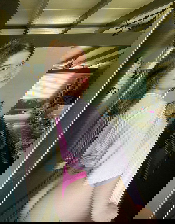 oxags, 22 years old from United States