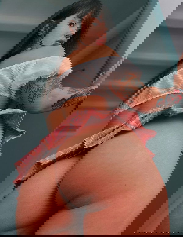 2cie3rxnwk, 25 years old from United States