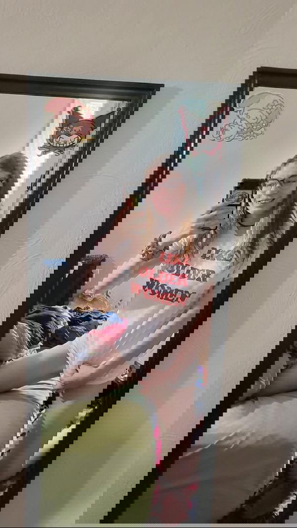 rososi, 22 years old from United States