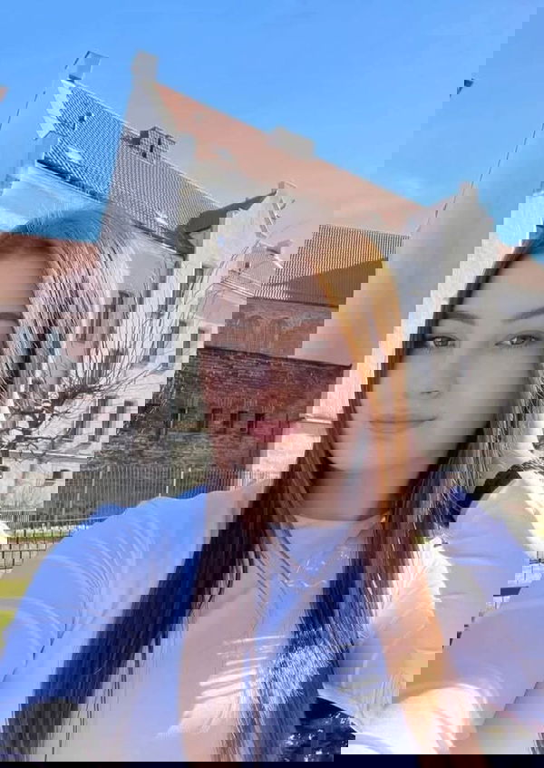 mobaxoty, 23 years old from United States