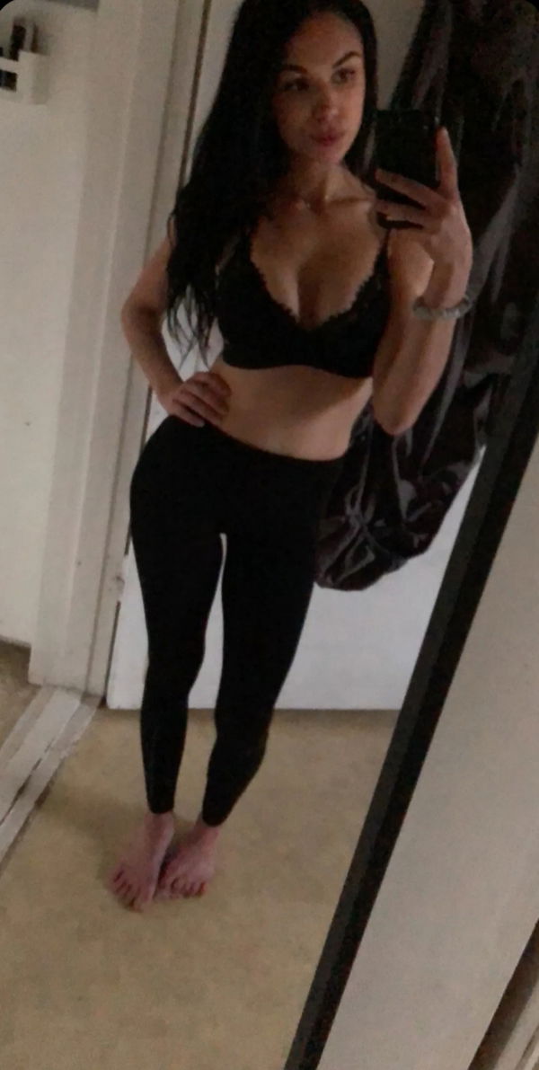 taneked, 23 years old from United States